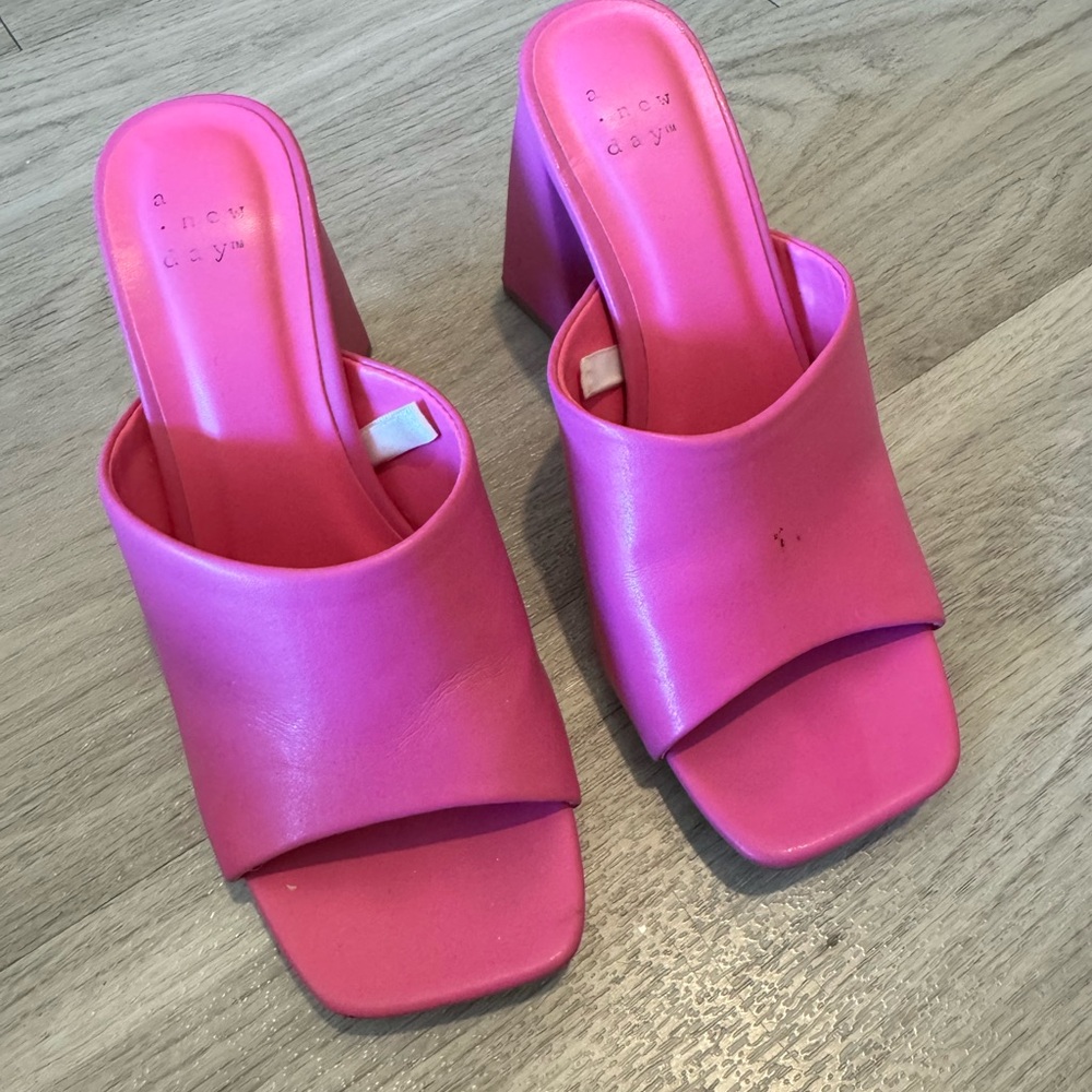 Hot Pink Block Heels - Picture 2 of 3